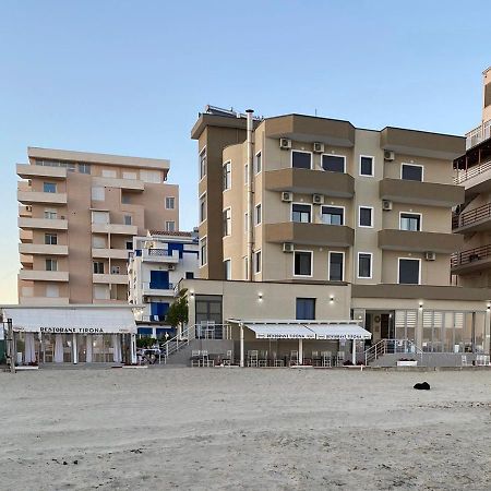 Hotel Tirona Durrës 外观 照片