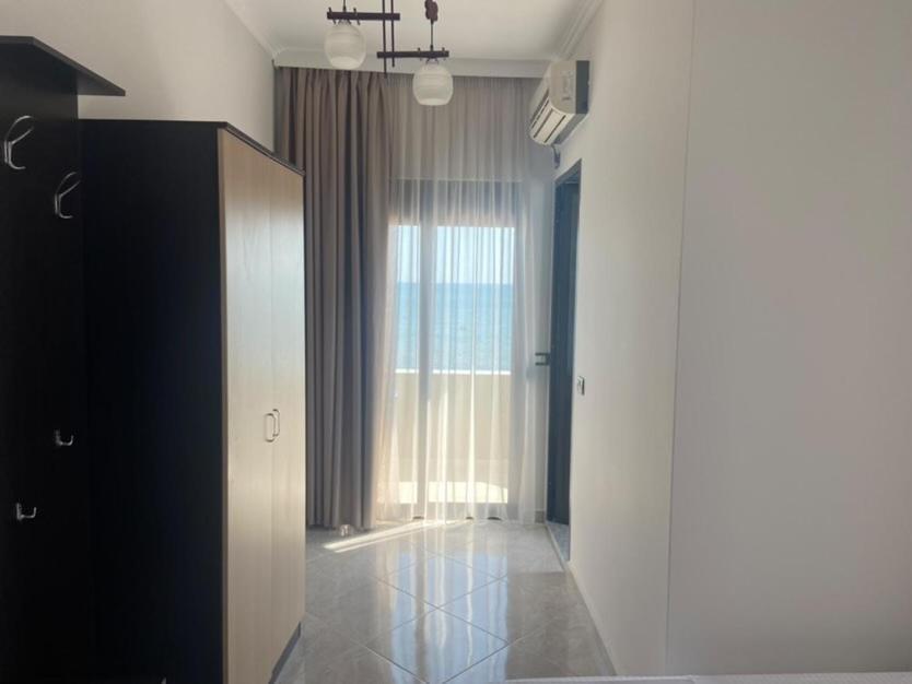 Hotel Tirona Durrës 外观 照片